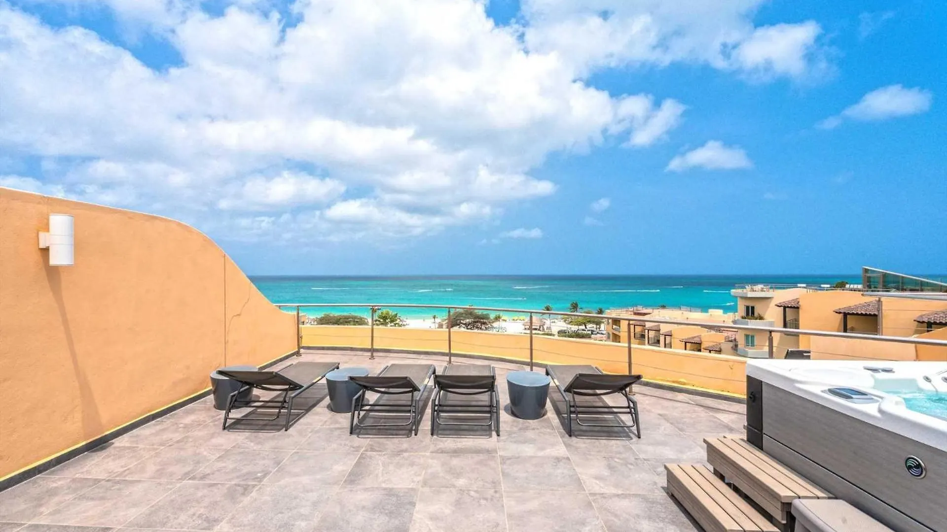 Beachfront - Panoramic View 4Br Penthouse - Ph4 팜비치 펜션